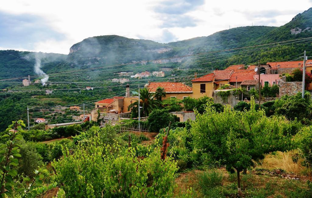 Agriturismo Barilaro Finale Ligure Exterior foto